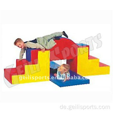 Kid&#39;s Gebrauchtes Indoor -Spielplatz -Kombination zum Verkauf mit Stufen
